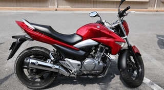 ダイキャストネイキッドバイク スズキ GSX1100 刀 1984年式 レッド スズキ(SUZUKI)1984年 GSX1100S KATANA・カラーチェンジの