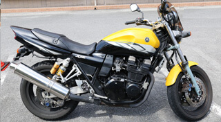 ヤマハ（YAMAHA）2004年 XJR400R・マイナーチェンジのカタログ情報 | 沖縄のバイクを探すなら【グーバイク沖縄】