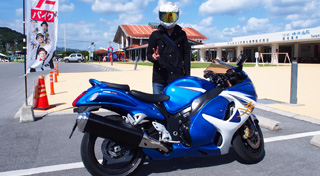 キノさんの愛車スズキ ハヤブサ（ＧＳＸ１３００Ｒ　Ｈａｙａｂｕｓａ）