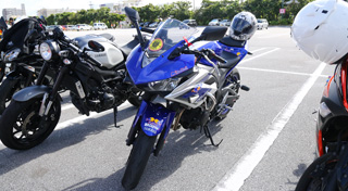 ウエラ1号さんの愛車ヤマハ ＹＺＦ−Ｒ２５