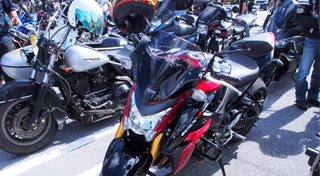 ユウジさんの愛車スズキ ＧＳＸ−Ｓ１０００