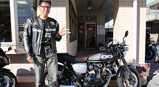 修平さんの愛車カワサキ Ｗ８００　カフェ