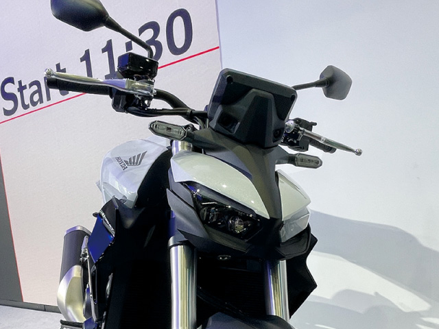 HONDA：HORNET1000 カウル